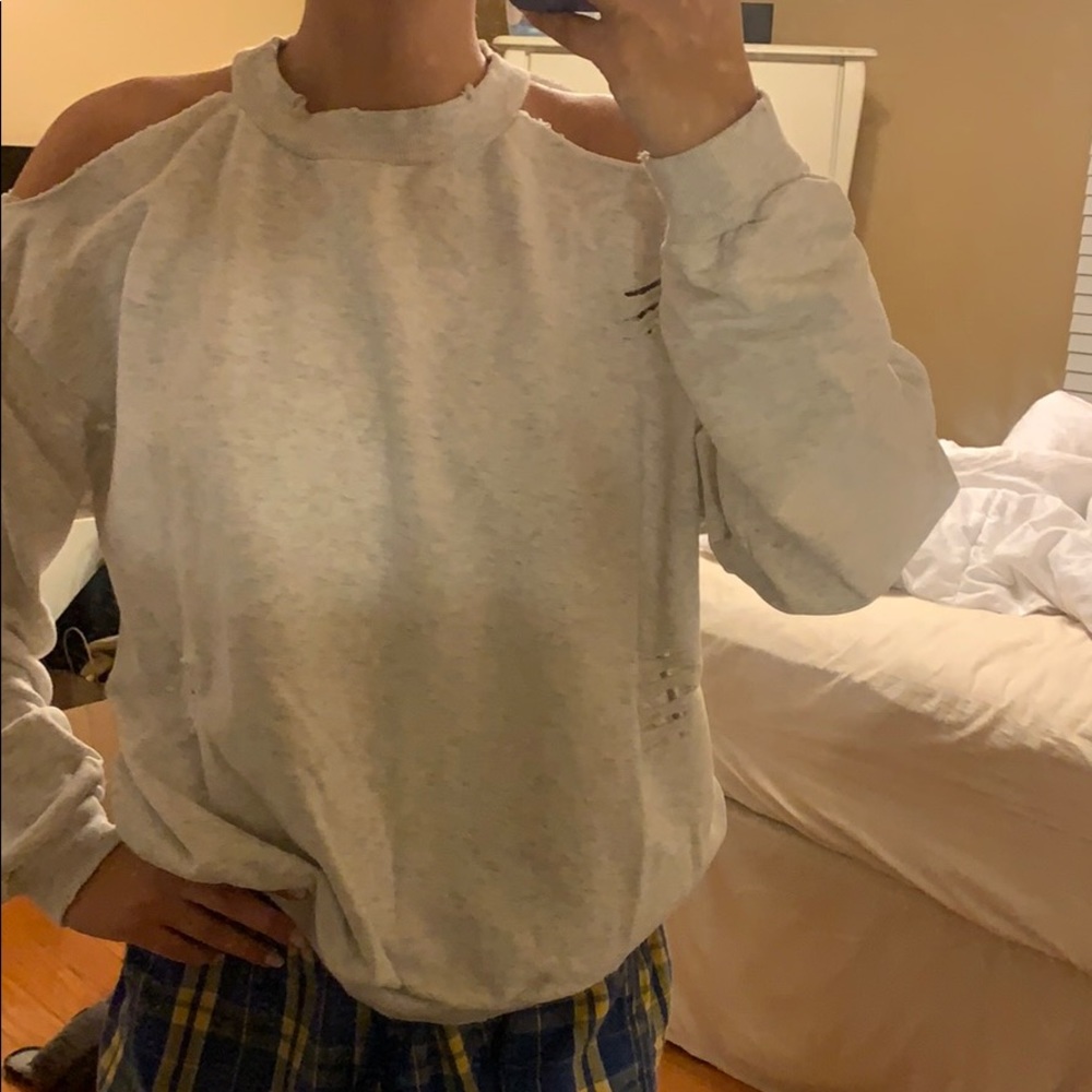 SUPER CUTE DISTRESSED COLD SHOULDER CREWNECK